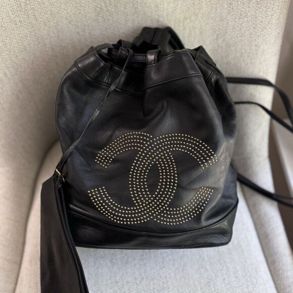 Authentic CHANEL RARE runway black studded lambskin backpack with pouch STAR - Picture 1 of 14